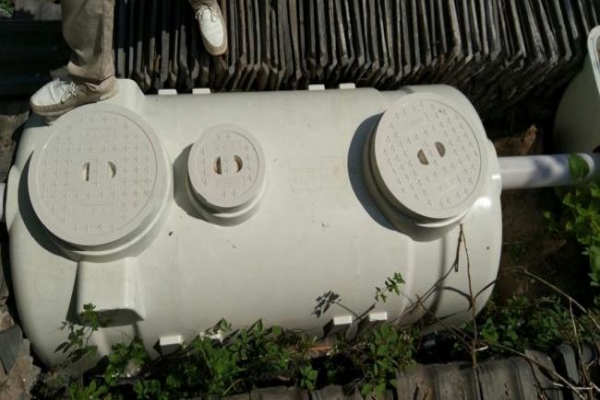 模壓玻璃鋼化糞池價(jià)格是多少?如何定價(jià)的? 模壓玻璃鋼化糞池價(jià)格是多少?如何定價(jià)的?